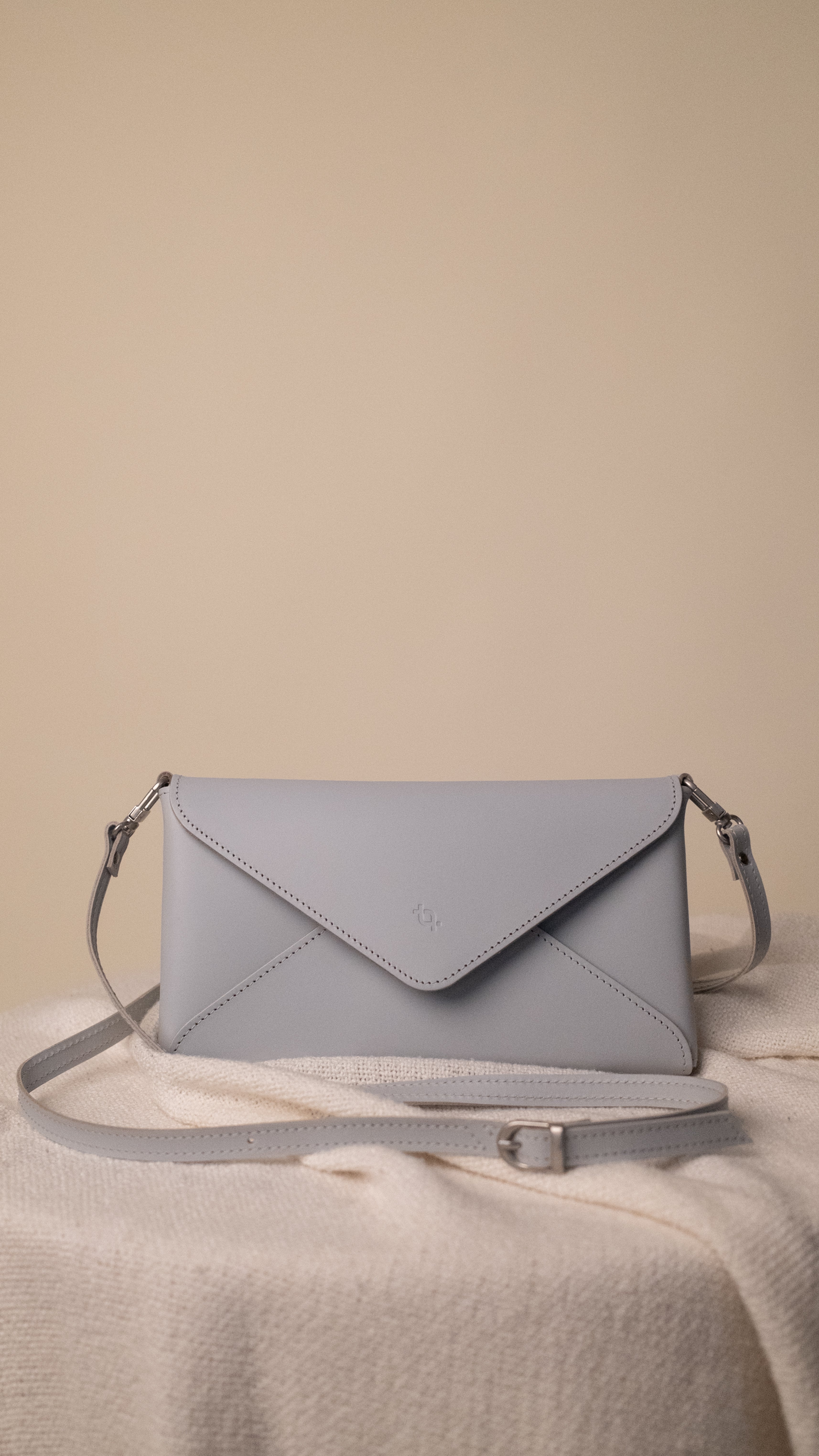 #color_white-stone