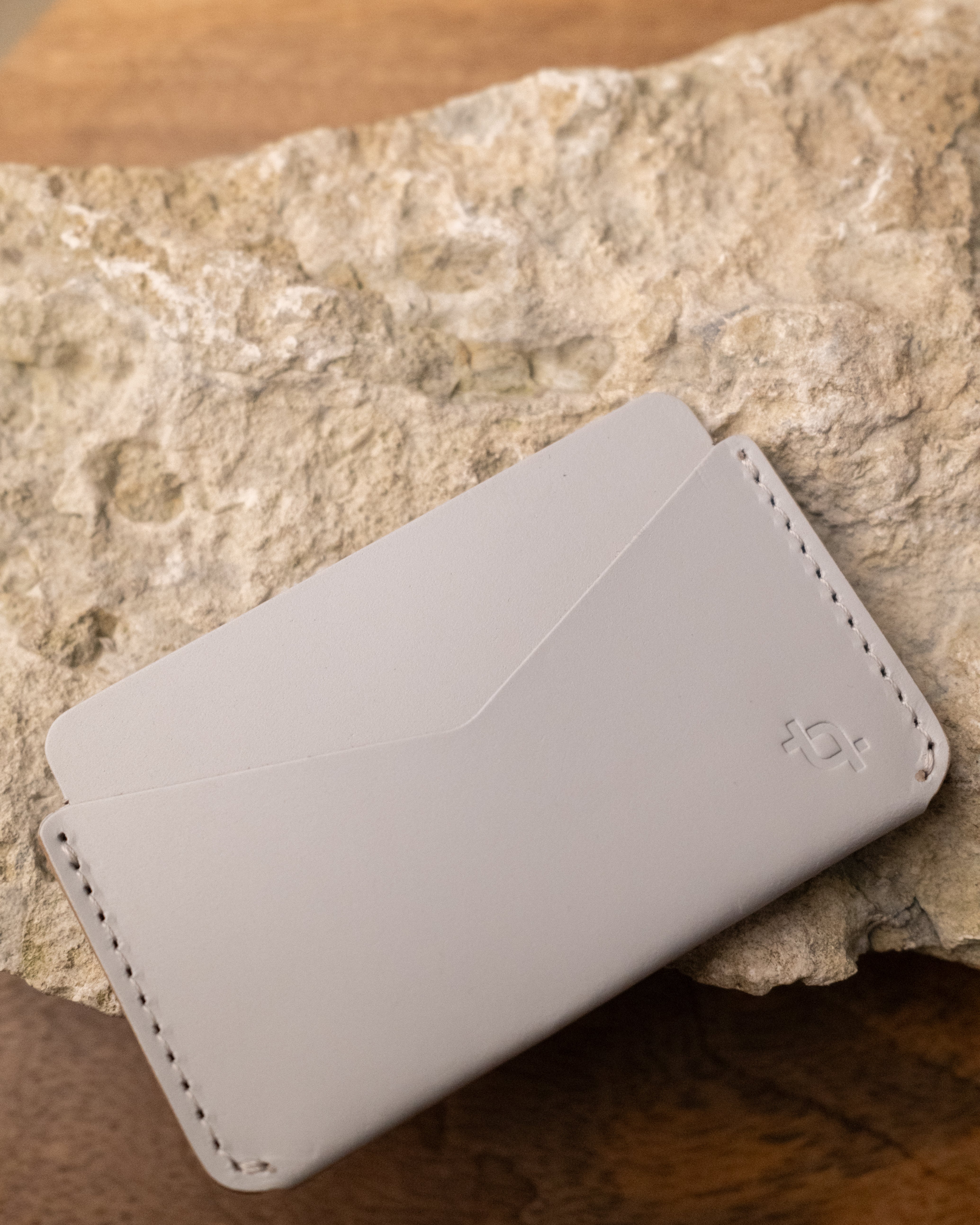 #color_white-stone