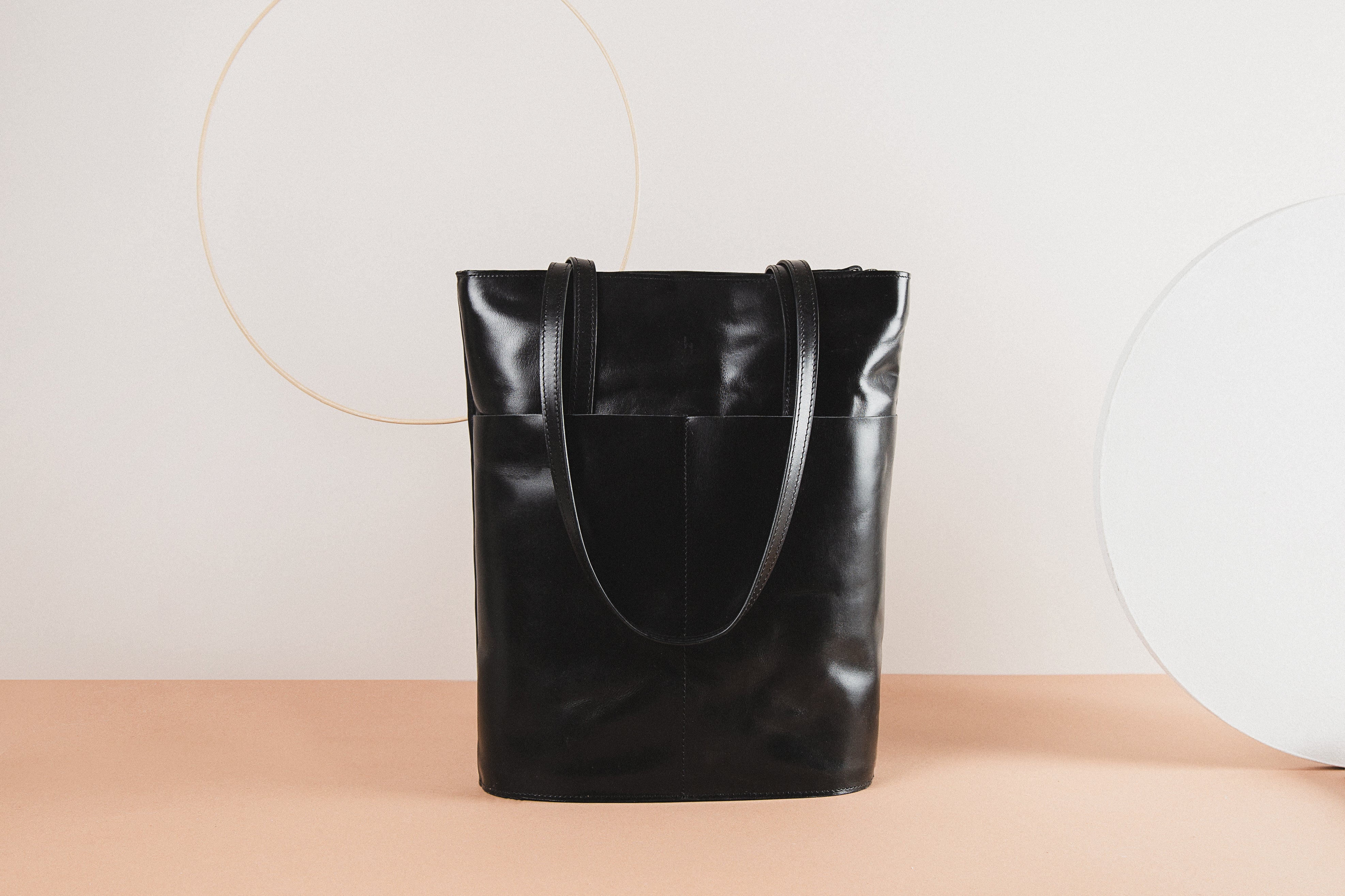 Model Tote