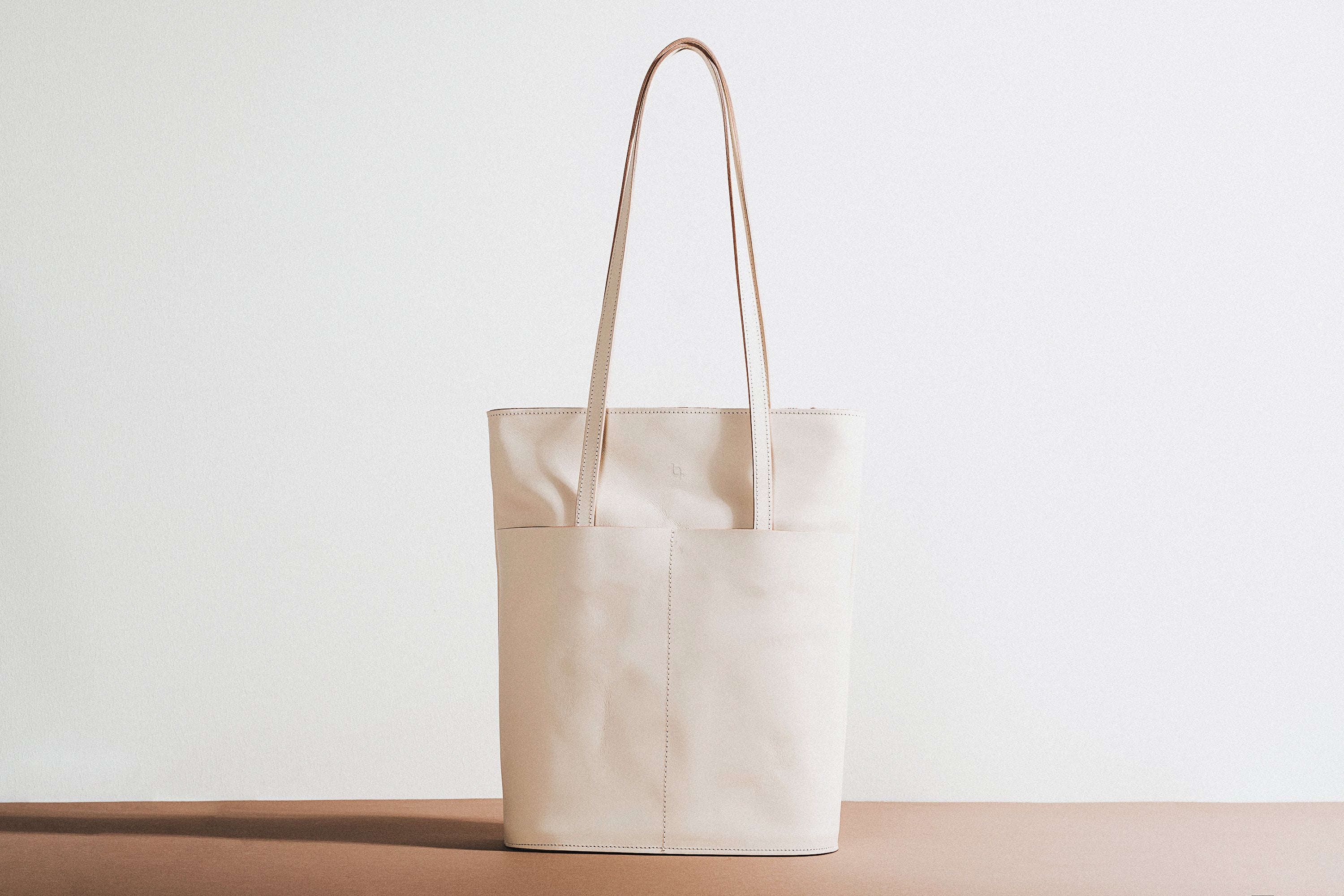 Model Tote